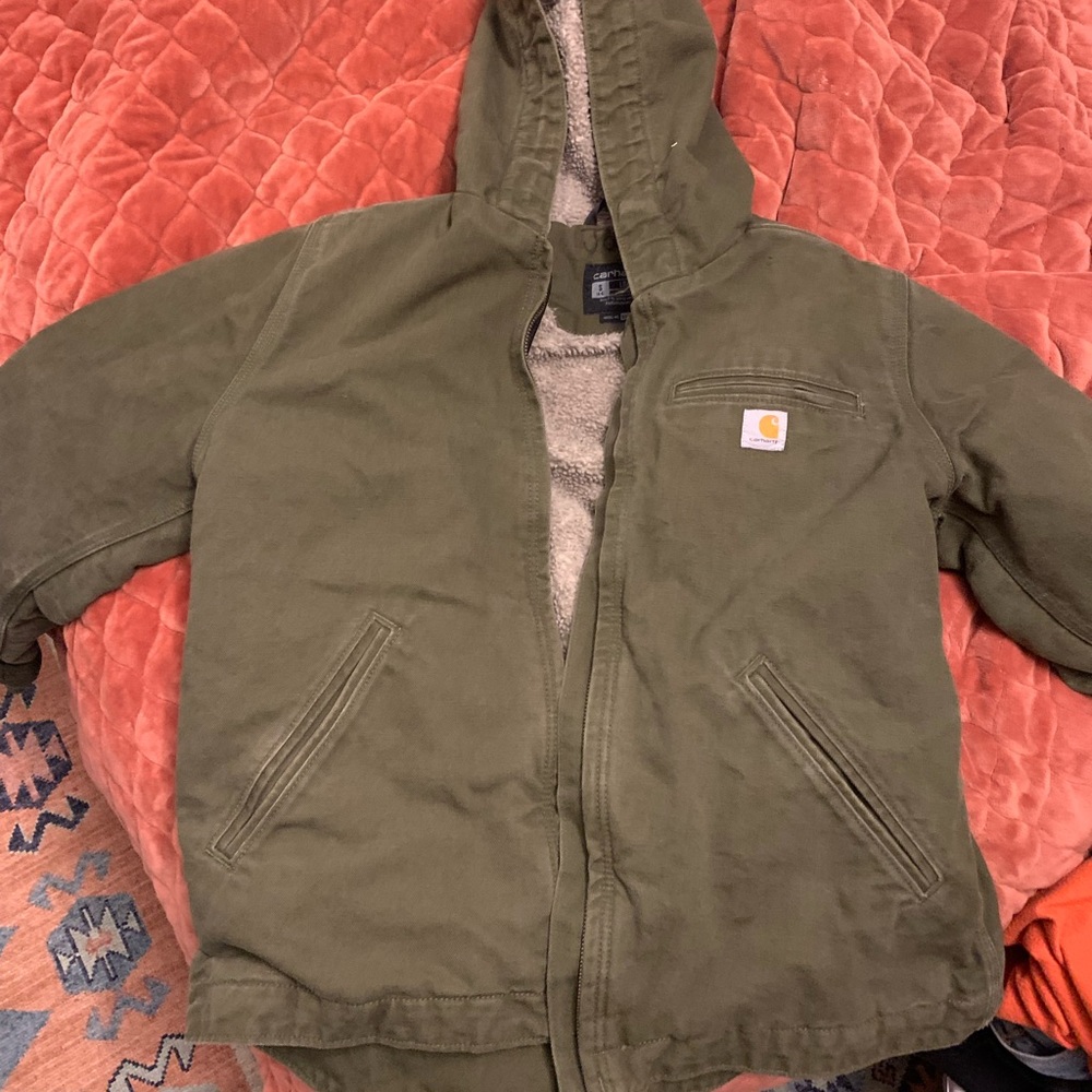 Green Carhartt Jacket 💚
